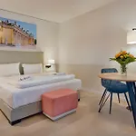 アパートホテル Elisapart - Am Sommerschloss 4*